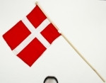 5 stk. Dannebrogsflag på 60 cm træpind med knop 5 stk. Dannebrogsflag på 60 cm træpind med knop